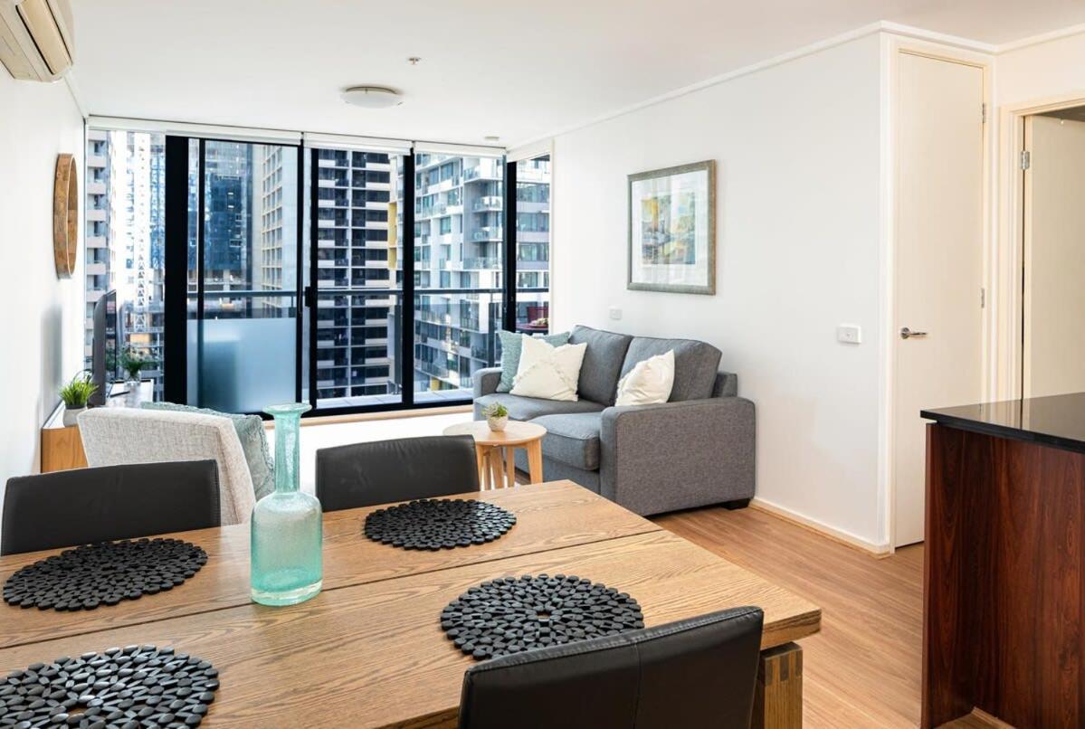Cbd With A C Balcony & Pool Apartment