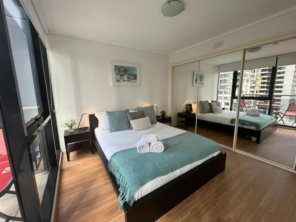 Cbd With A C Balcony & Pool Apartment *